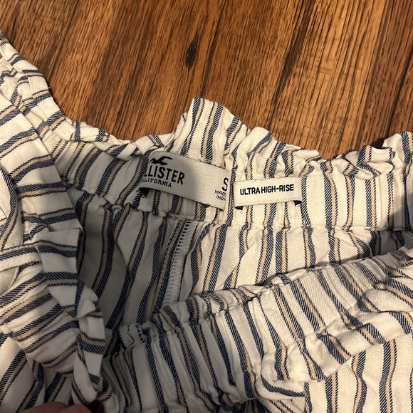 ✨3/25 high rise shorts - Picture 3 of 6